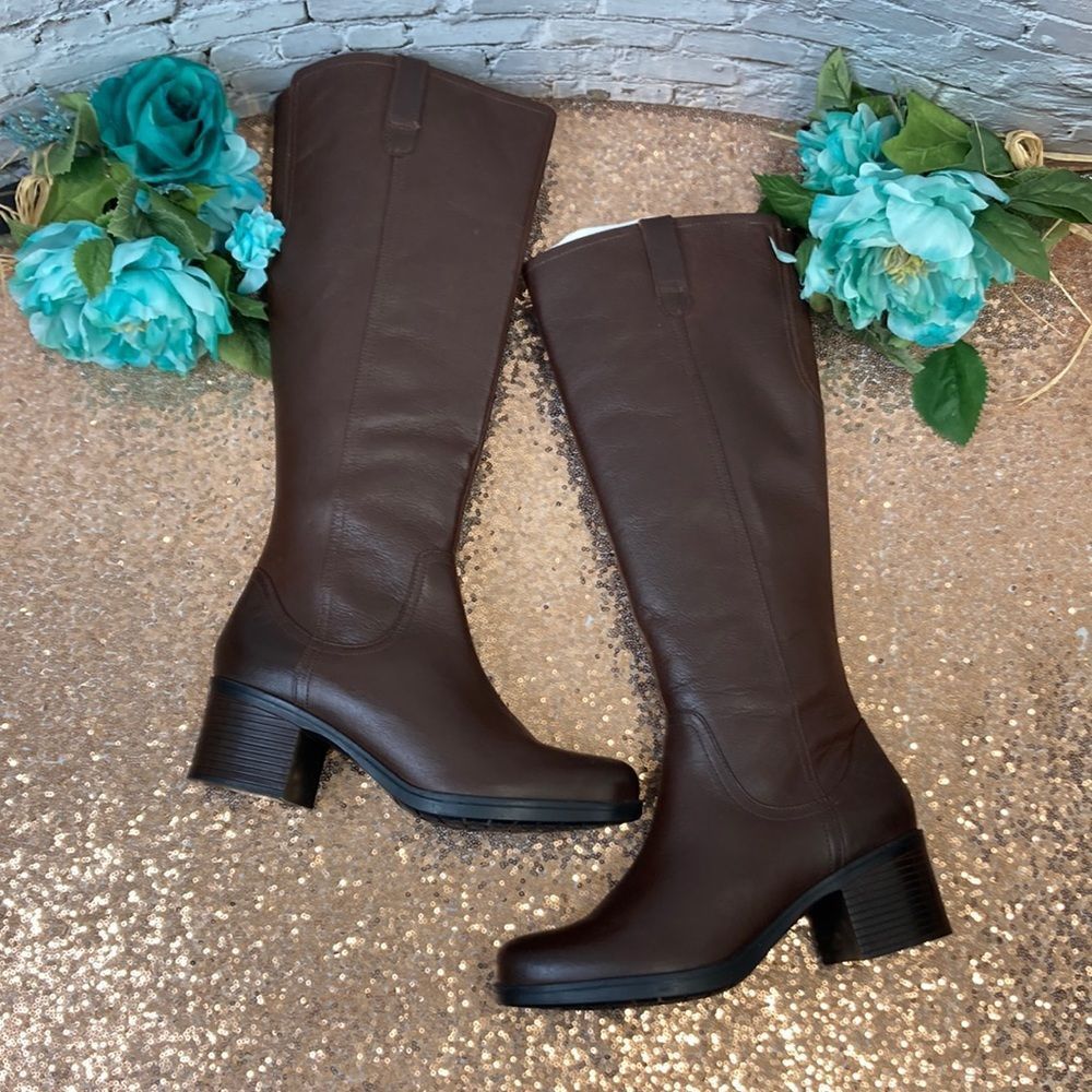 CLARKS Hollis Moon Brown Leather Boots 9M